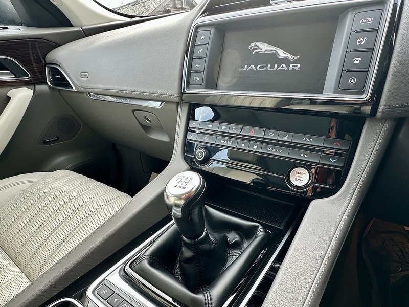 Used Jaguar F-Pace 2016 for sale - 76193955: Photo 30