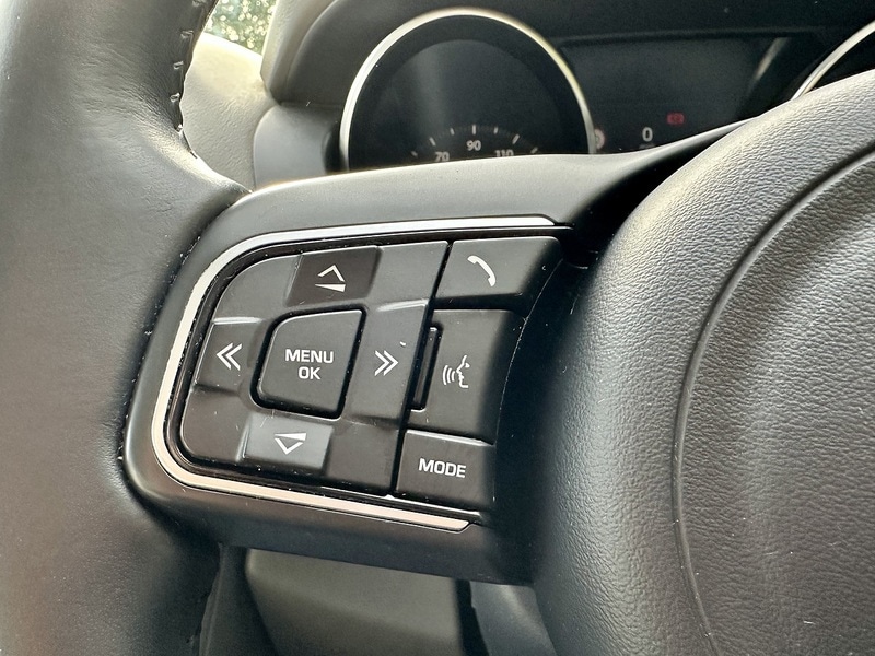 Used Jaguar F-Pace 2016 for sale - 76193955: Photo 38