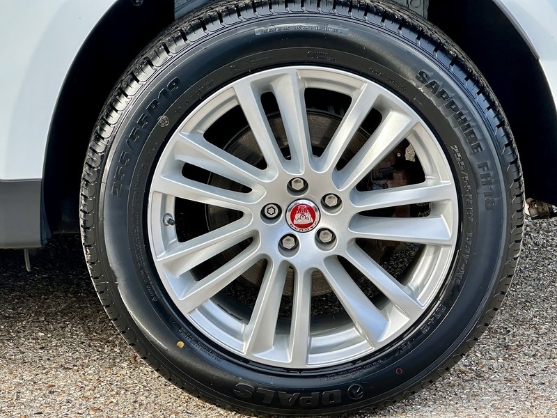Used Jaguar F-Pace 2016 for sale - 76193955: Photo 40