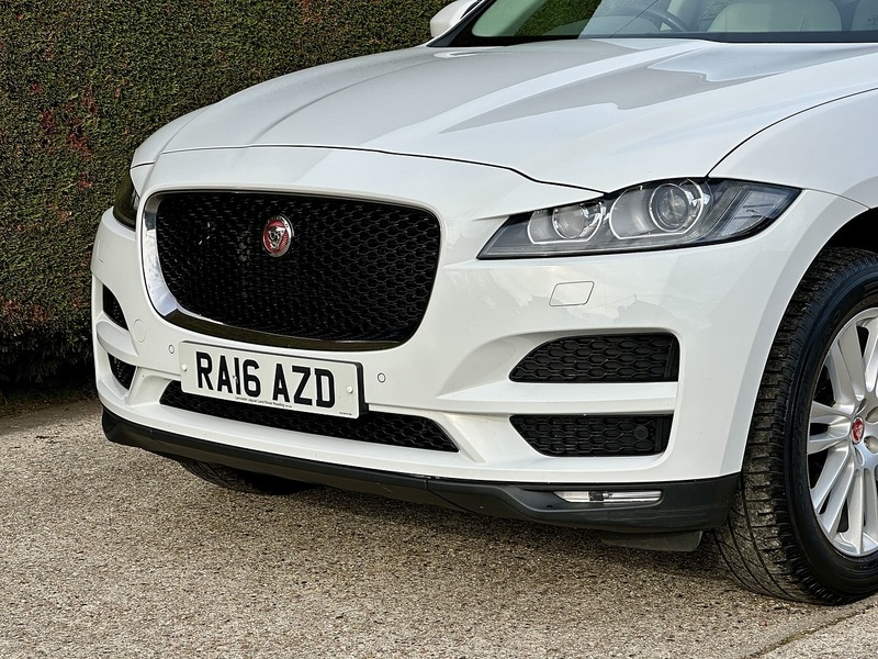 Used Jaguar F-Pace 2016 for sale - 76193955: Photo 5
