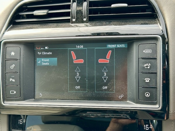 Used Jaguar F-Pace 2017 for sale - 75574133: Photo 22
