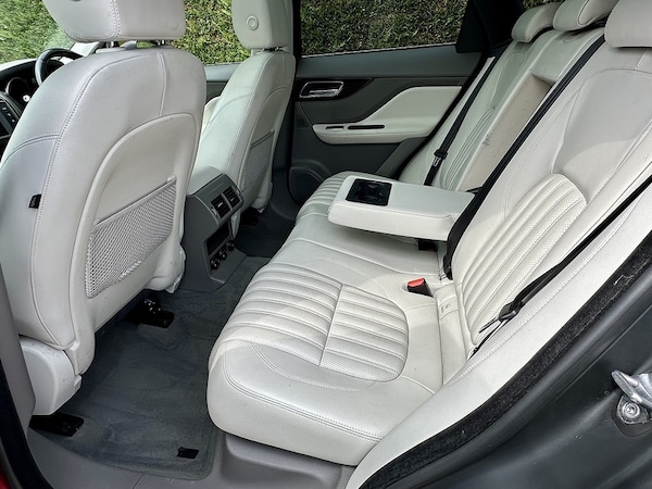 Used Jaguar F-Pace 2017 for sale - 75574133: Photo 25
