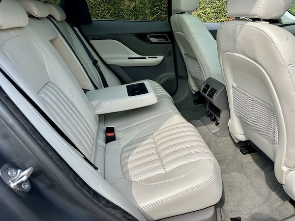 Used Jaguar F-Pace 2017 for sale - 75574133: Photo 28