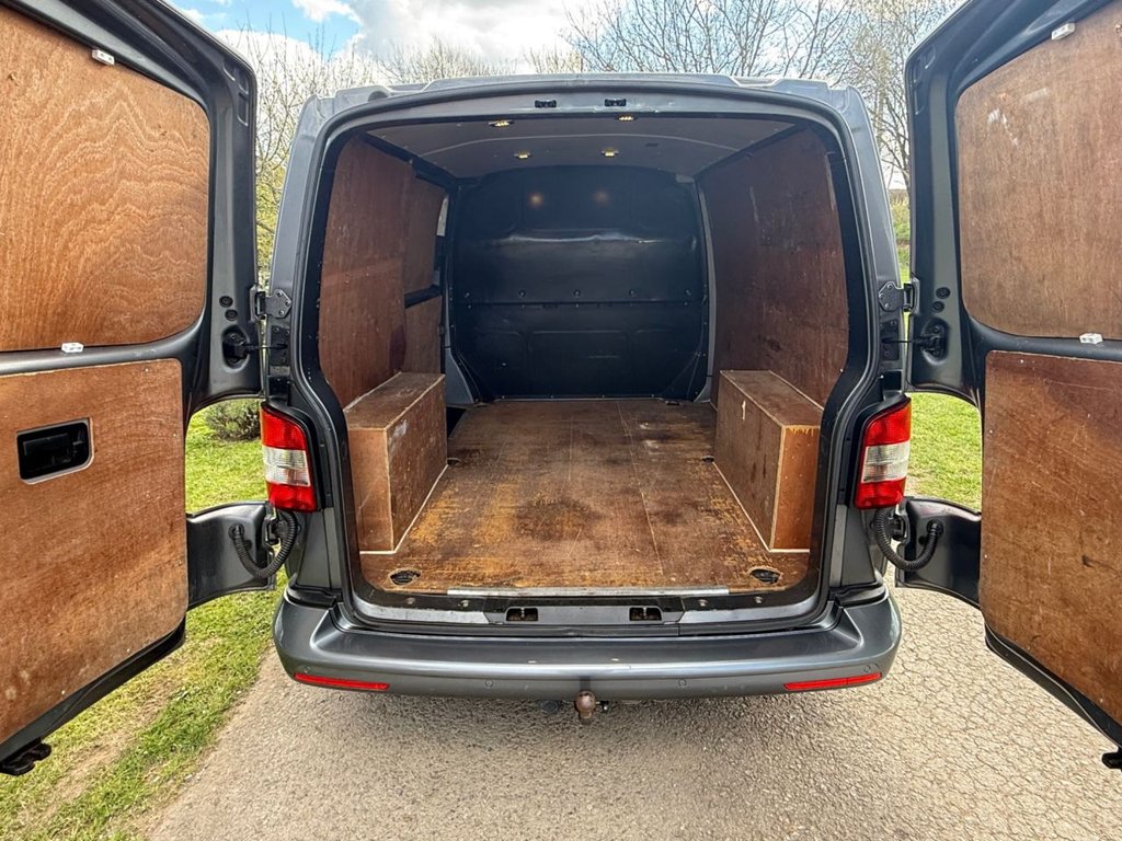 Used Volkswagen Transporter 2014 for sale - 78082310: Photo 17