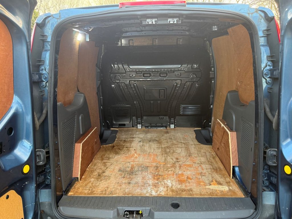 Used Ford Transit Connect 2020 for sale - 76900737: Photo 15