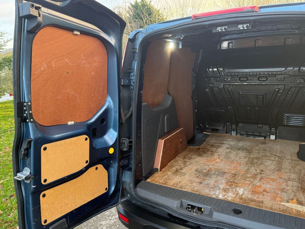 Used Ford Transit Connect 2020 for sale - 76900737: Photo 16