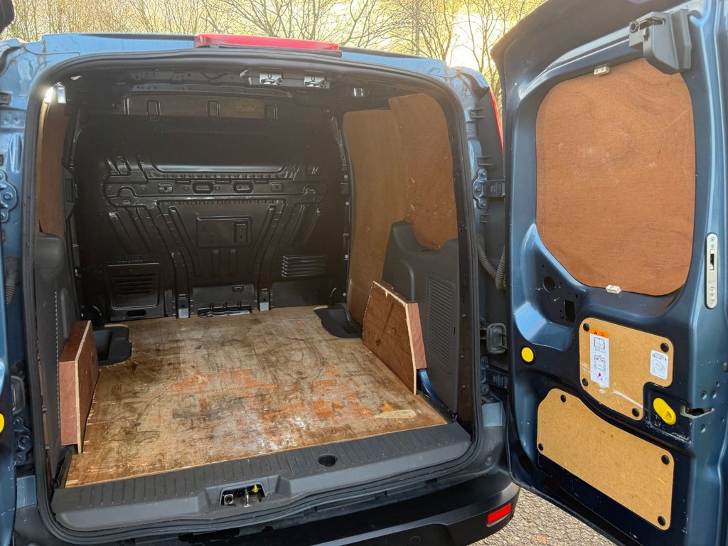 Used Ford Transit Connect 2020 for sale - 76900737: Photo 17