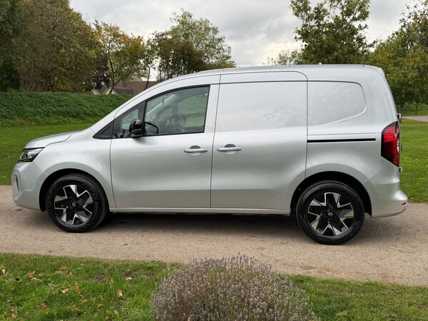 Used Nissan Other 2023 for sale - 76210300: Photo 3