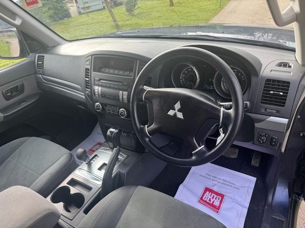 Used Mitsubishi Shogun 2009 for sale - 76223246: Photo 9