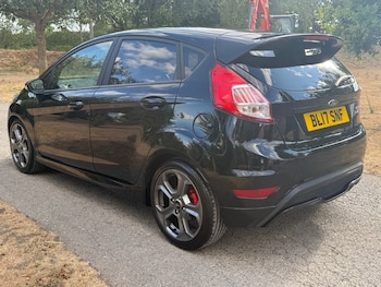 Used Ford Fiesta 2017 for sale - 79437810: Photo