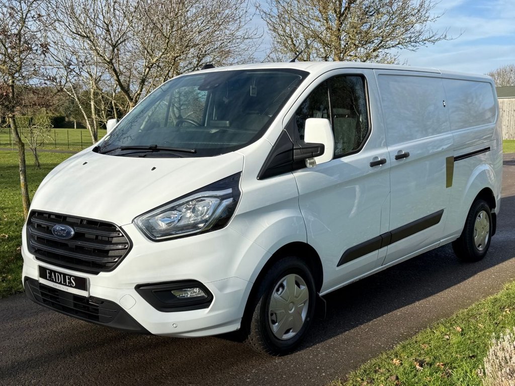 Used Ford Transit Custom 2023 for sale - 77200390: Photo 2