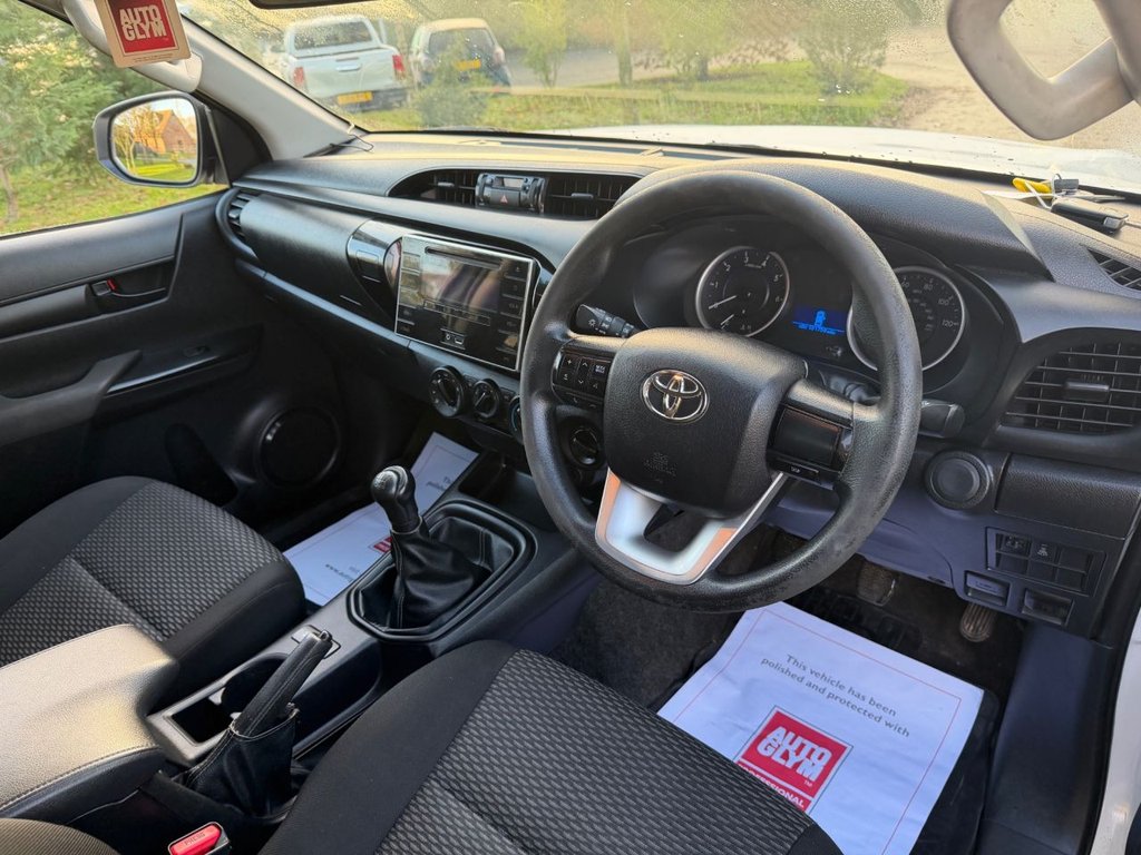 Used Toyota Hilux 2018 for sale - 76848319: Photo 10