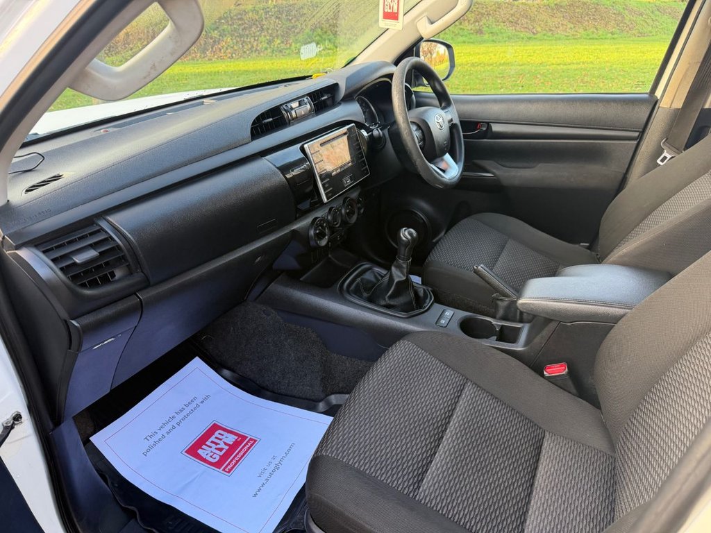 Used Toyota Hilux 2018 for sale - 76848319: Photo 11