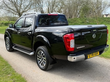 Used Nissan Navara 2018 for sale - 77655009: Photo