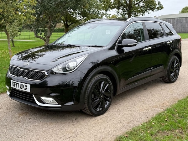 Used Kia Niro 2017 for sale - 76303799: Photo 2