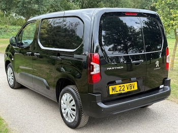 Used Peugeot Partner 2022 for sale - 74209384: Photo