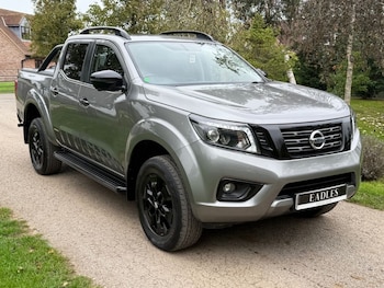 Nissan - Navara