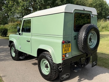 Used Land Rover Defender 90 2016 for sale - 79059661: Photo