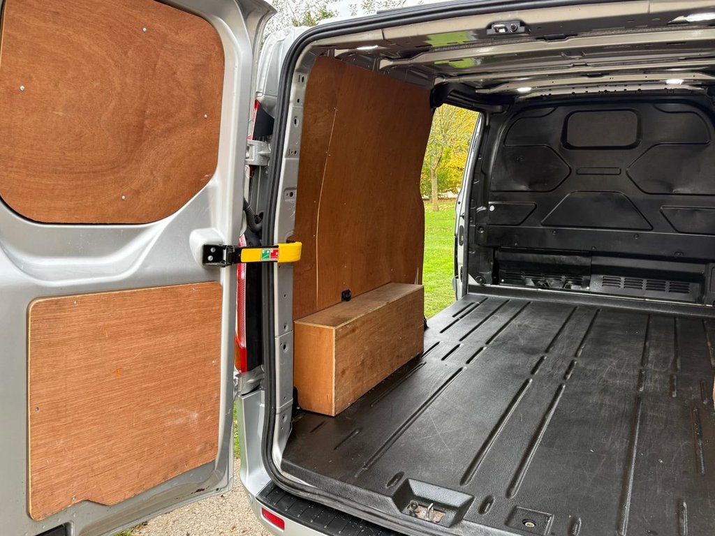 Used Ford Transit Custom 2021 for sale - 76304365: Photo 17