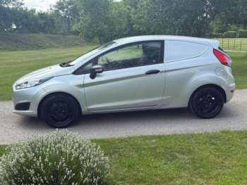 Used Ford Fiesta Van 2014 for sale - 74930993: Photo