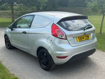 Used Ford Fiesta Van 2014 for sale - 74930993: Photo