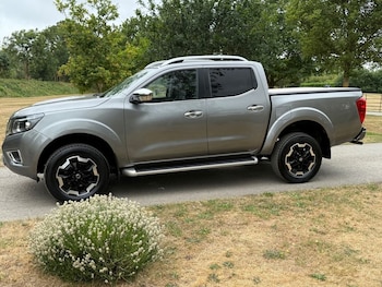 Used Nissan Navara 2020 for sale - 74947655: Photo