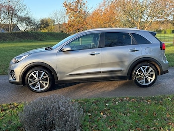 Used Kia Niro 2022 for sale - 76559437: Photo