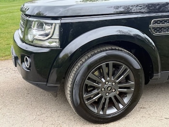 Used Land Rover Discovery 2016 for sale - 78414021: Photo