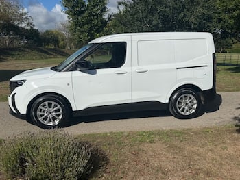 Used Ford Transit Courier 2024 for sale - 79708816: Photo