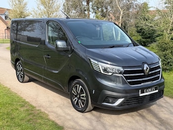 Renault Trafic feature image