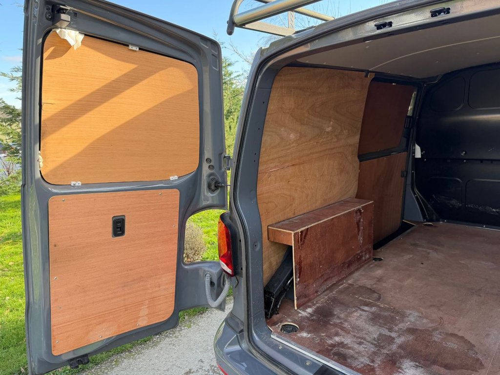 Used Volkswagen Transporter 2022 for sale - 77655380: Photo 14