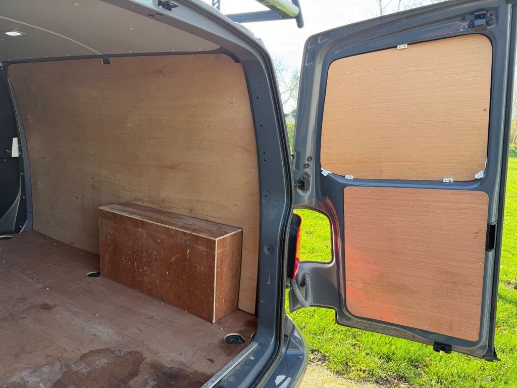 Used Volkswagen Transporter 2022 for sale - 77655380: Photo 15