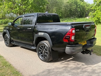 Used Toyota Hilux 2022 for sale - 78569879: Photo