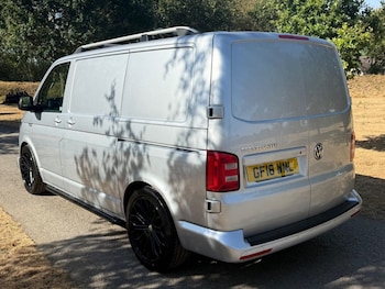 Used Volkswagen Transporter 2018 for sale - 79470286: Photo