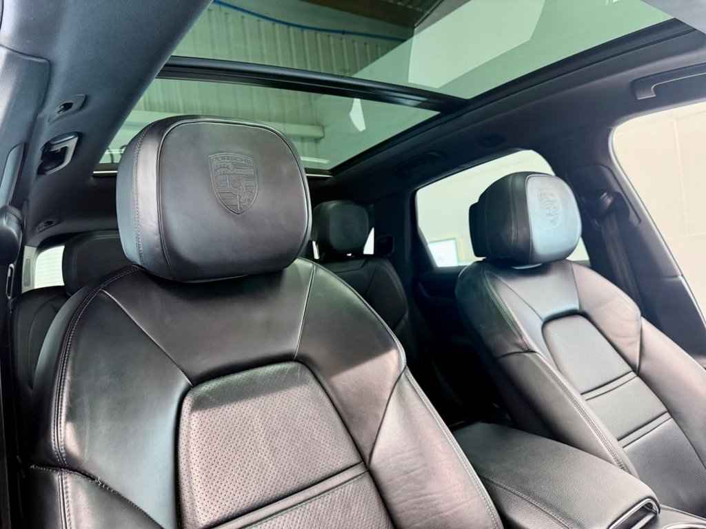 Used Porsche Cayenne 2018 for sale - 76406920: Photo 11