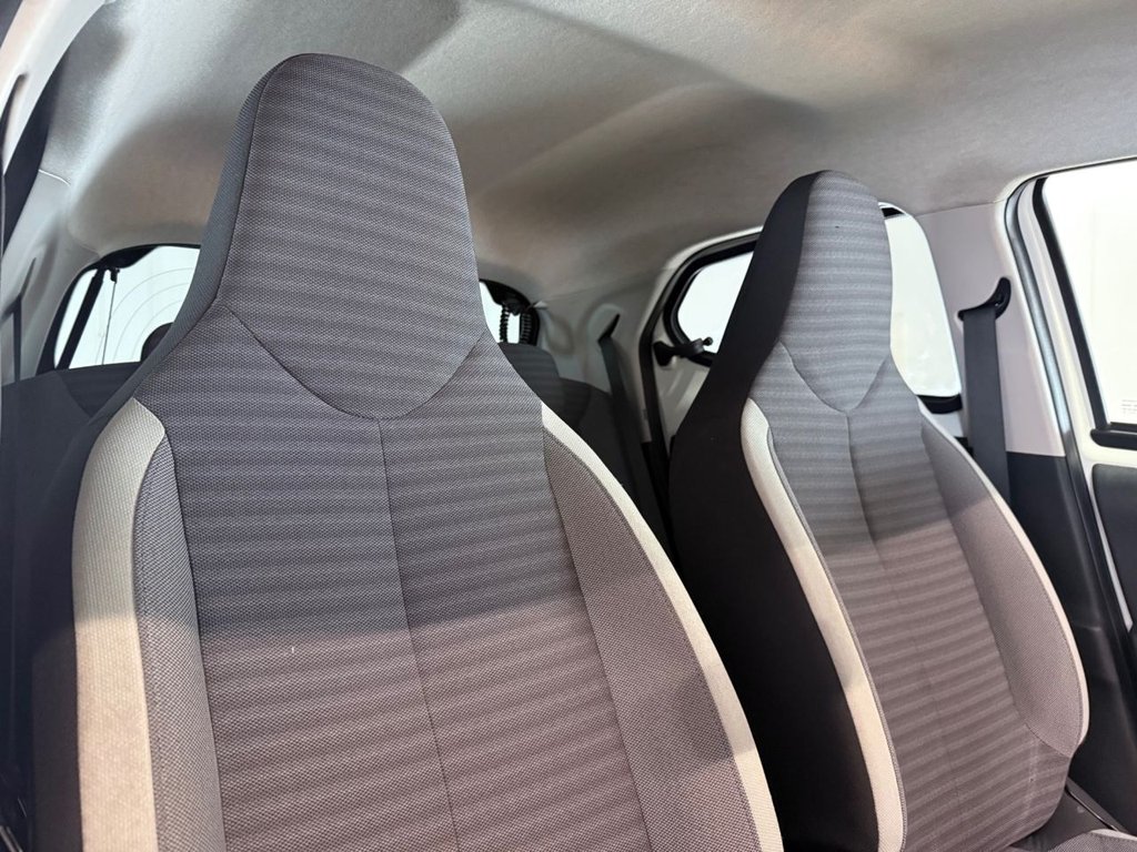 Used Toyota AYGO 2019 for sale - 76820301: Photo 10