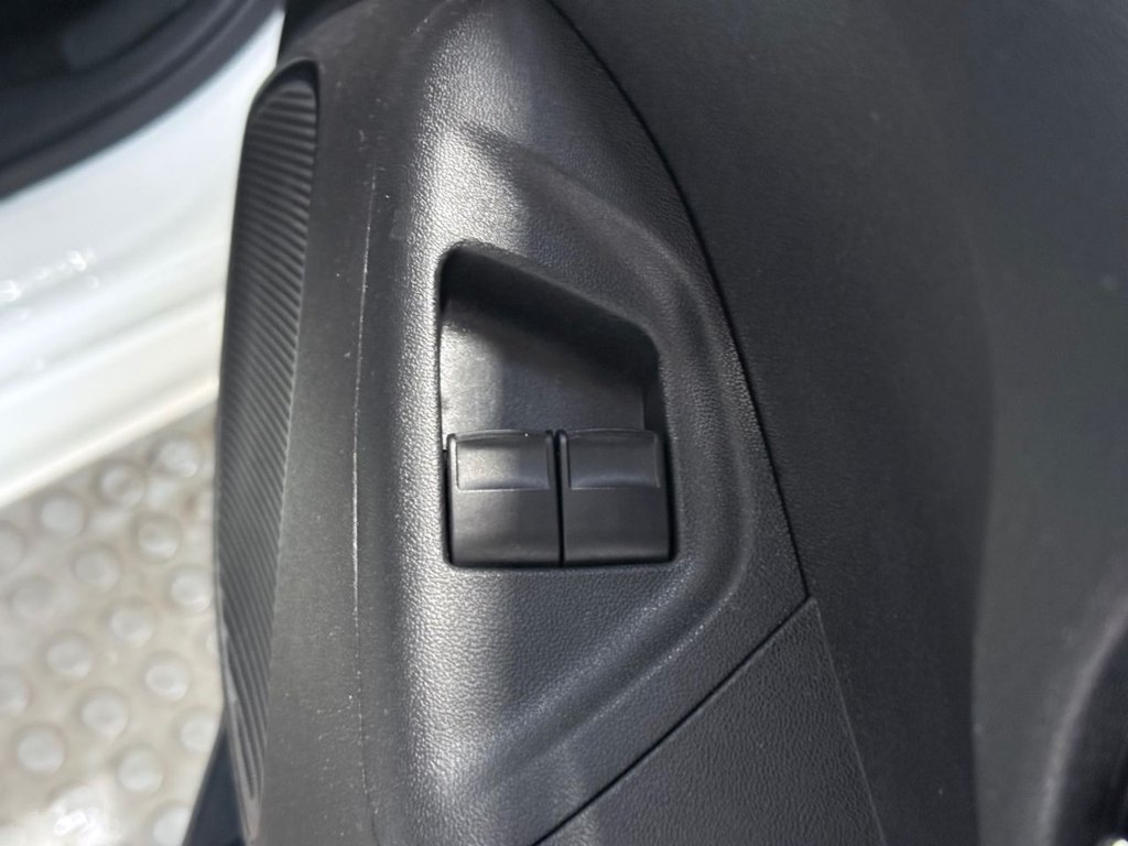 Used Toyota AYGO 2019 for sale - 76820301: Photo 20