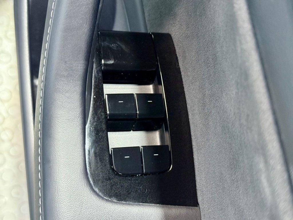 Used Tesla Model 3 2020 for sale - 76570475: Photo 17