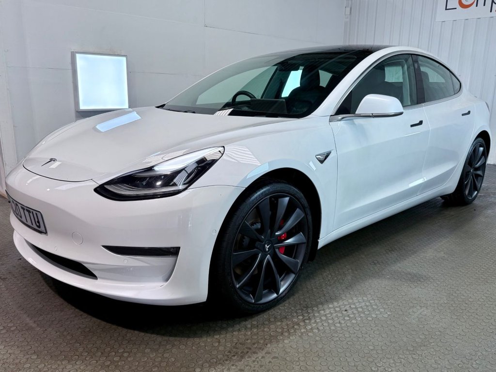 Used Tesla Model 3 2020 for sale - 76570475: Photo 3