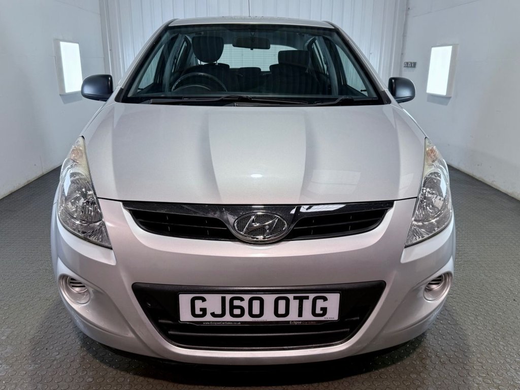 Used Hyundai i20 2010 for sale - 76481558: Photo 2