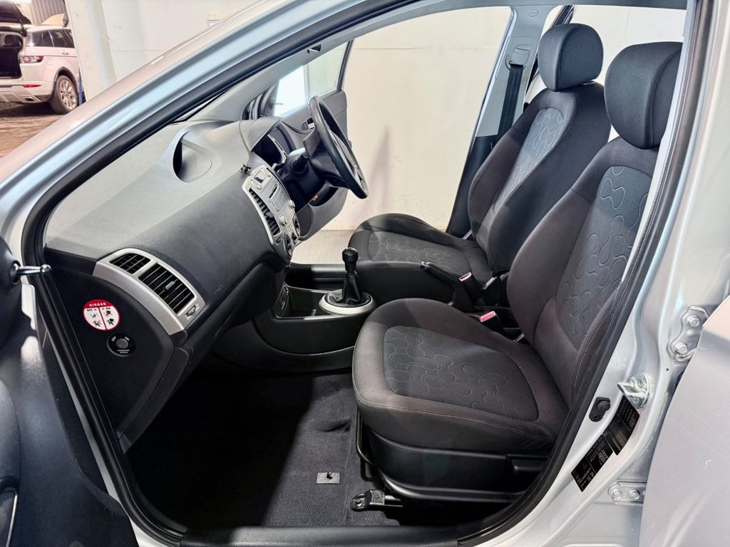 Used Hyundai i20 2010 for sale - 76481558: Photo 24