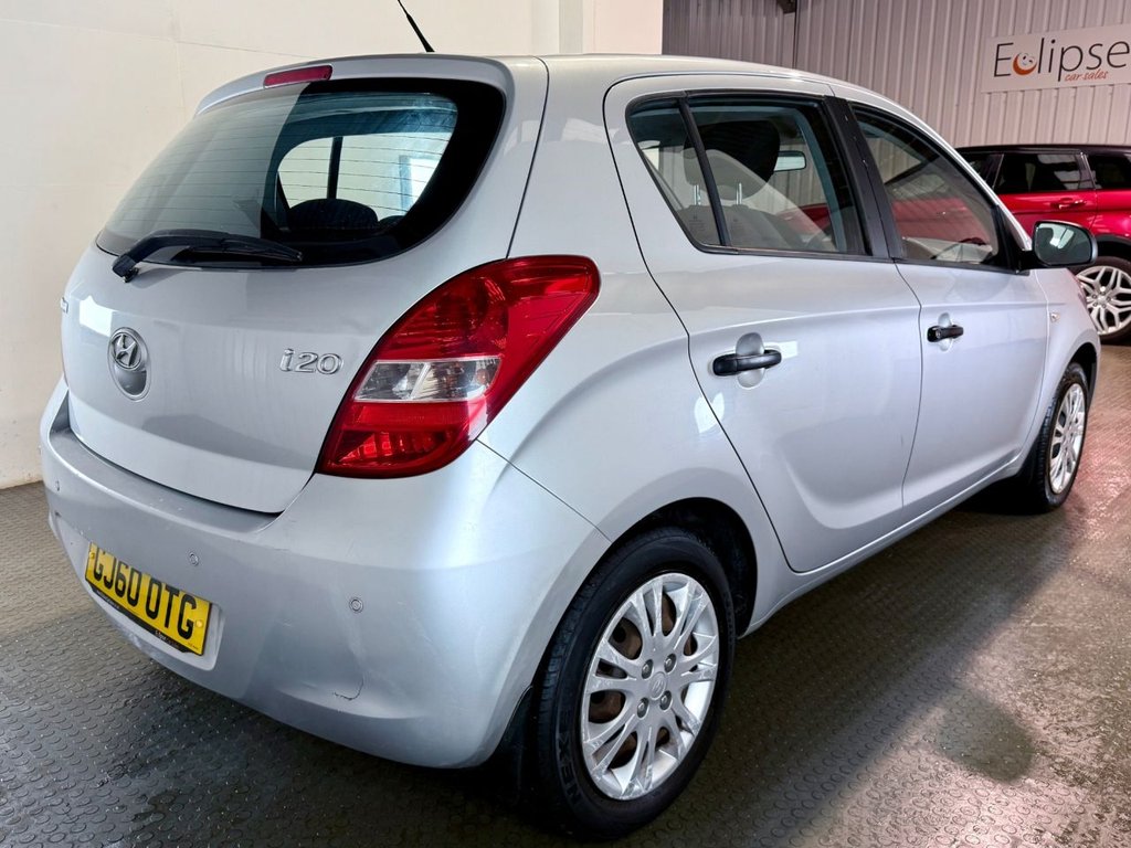 Used Hyundai i20 2010 for sale - 76481558: Photo 6