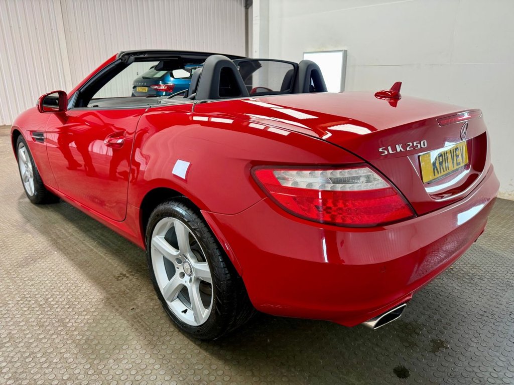 Used Mercedes-Benz SLK 2011 for sale - 78124596: Photo 4