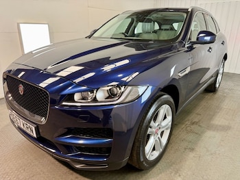 Used Jaguar F-Pace 2017 for sale - 75572955: Photo