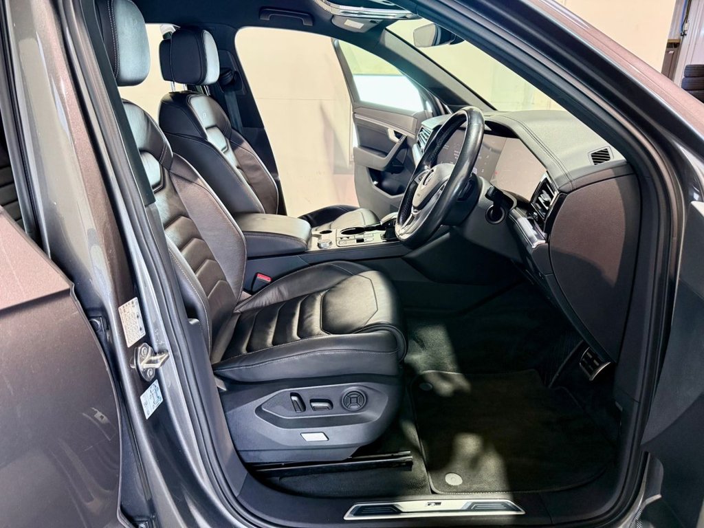 Used Volkswagen Touareg 2018 for sale - 77250409: Photo 28