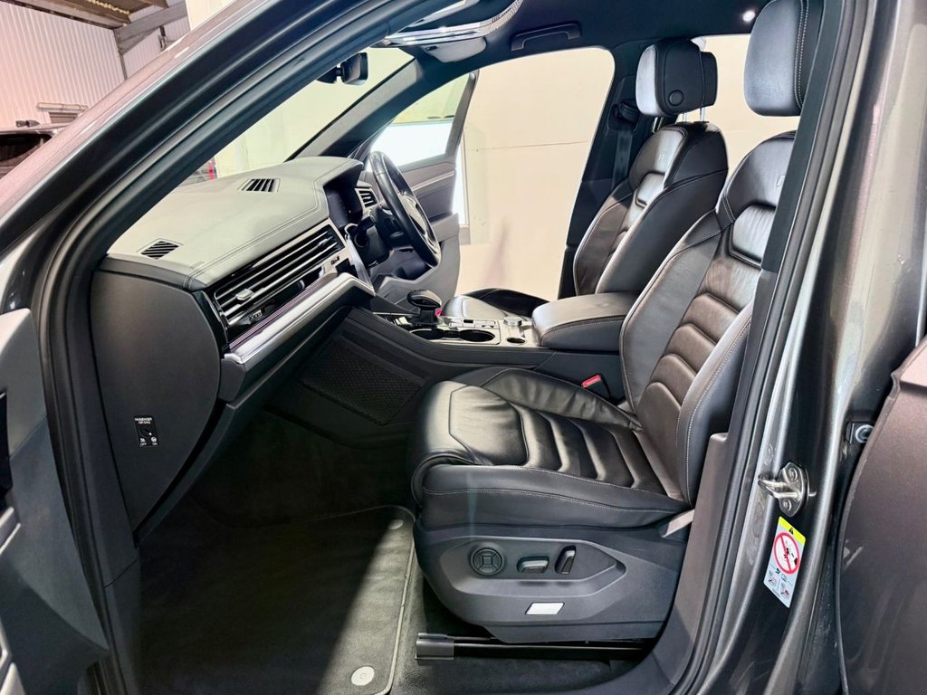 Used Volkswagen Touareg 2018 for sale - 77250409: Photo 30