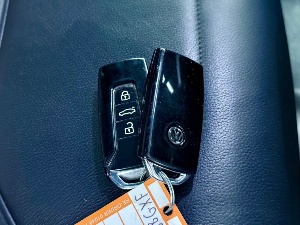 Used Volkswagen Touareg 2018 for sale - 77250409: Photo 32