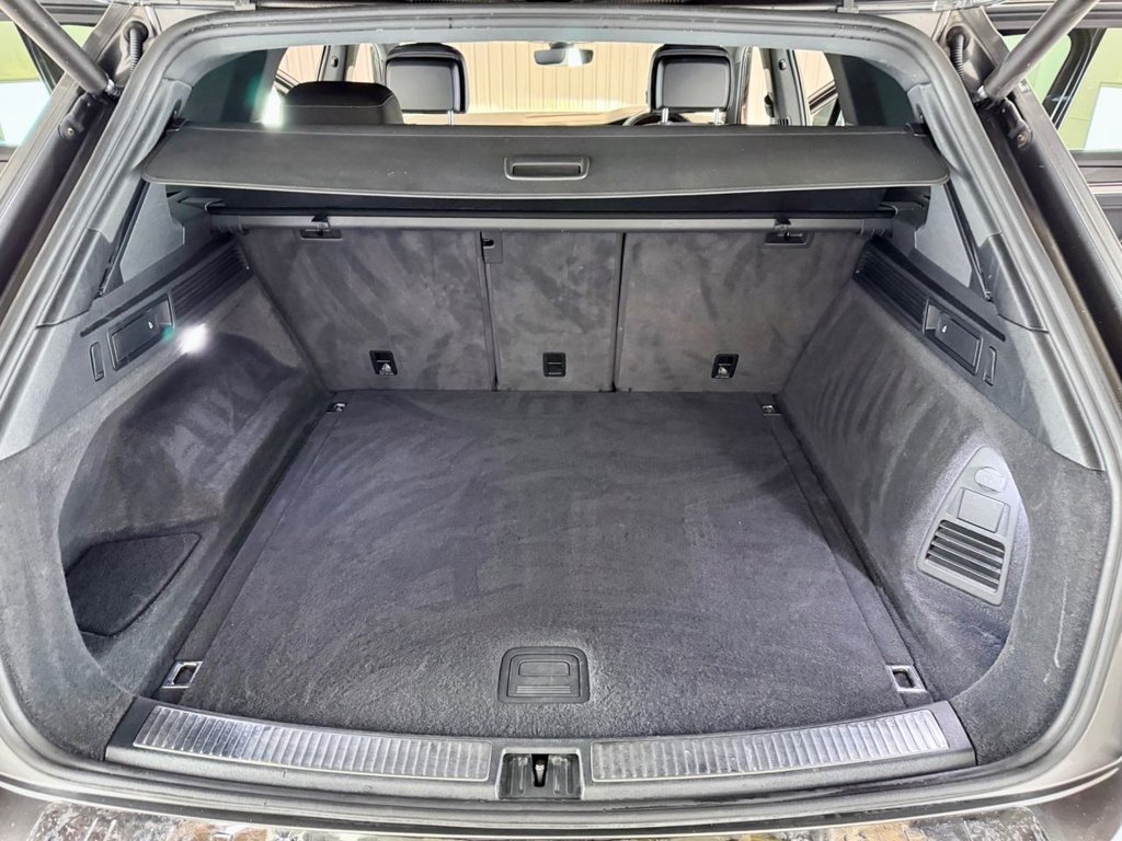 Used Volkswagen Touareg 2018 for sale - 77250409: Photo 35