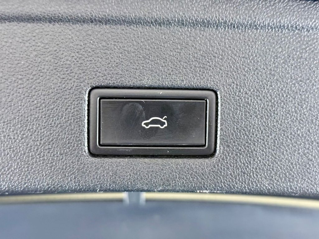 Used Volkswagen Touareg 2018 for sale - 77250409: Photo 48