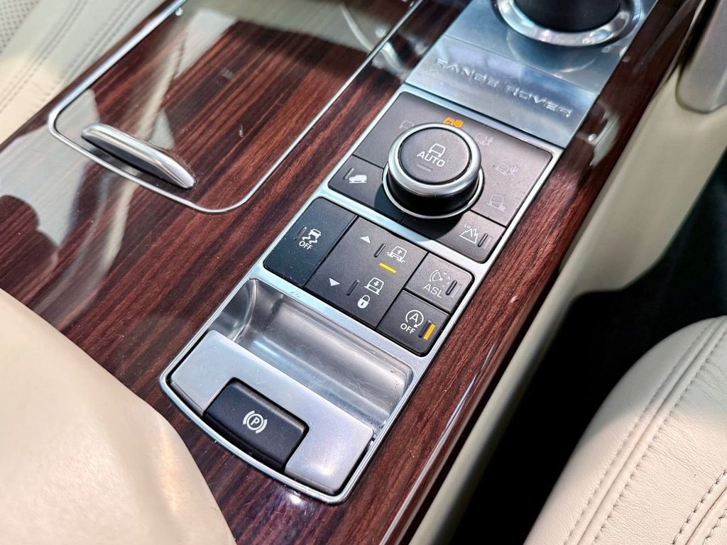 Used Land Rover Range Rover 2015 for sale - 77621681: Photo 26